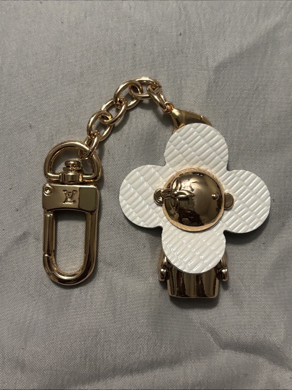 Louis Vuitton White Flower Key Holder with Gold Hardware
